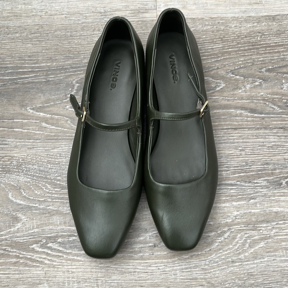 Vince Brody Mary Jane Flat - Picture 5 of 8